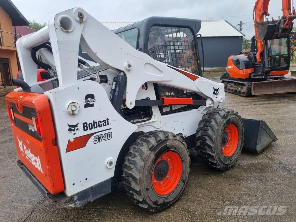 Bobcat S740 Міні-навантажувачі