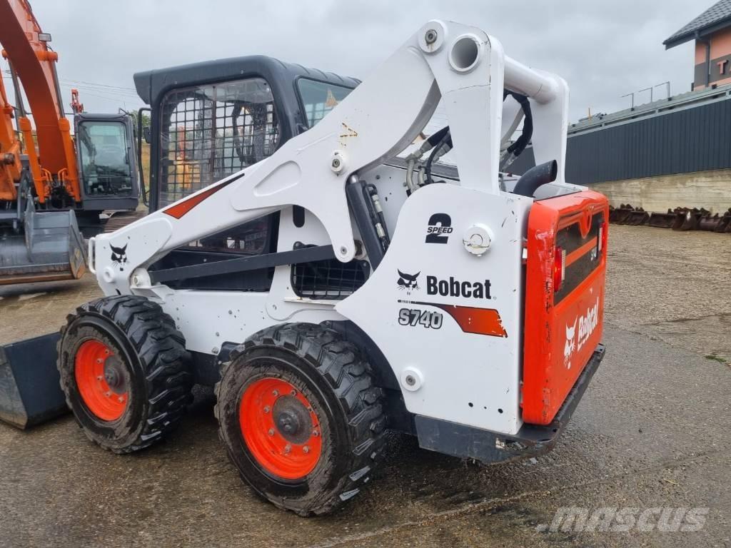 Bobcat S740 Міні-навантажувачі