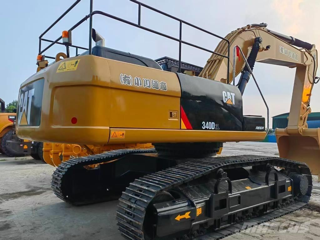 CAT 340 D L Гусеничні екскаватори