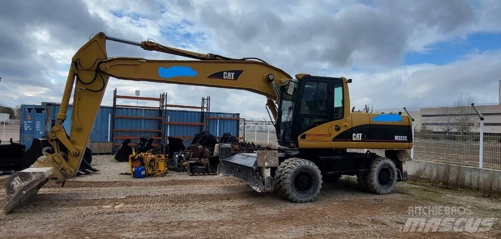 CAT M 322 C HCR Колісні екскаватори
