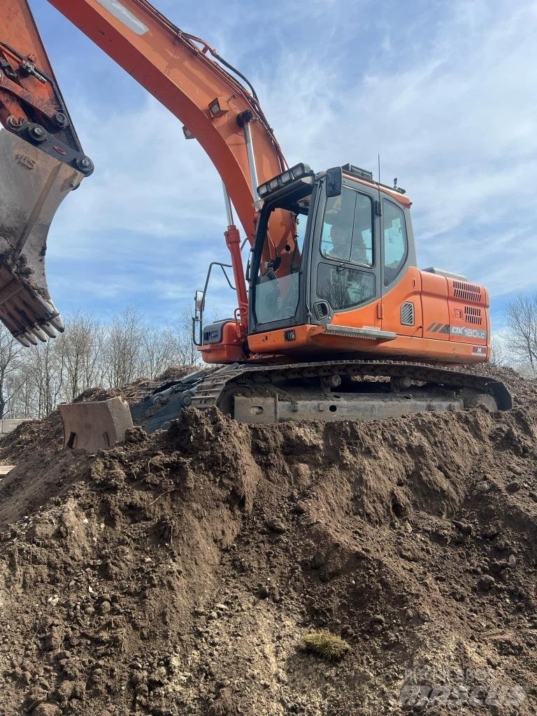 Doosan DX 180 LC-3 Гусеничні екскаватори