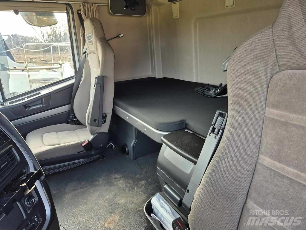 Iveco Stralis 420 Бортові вантажівки