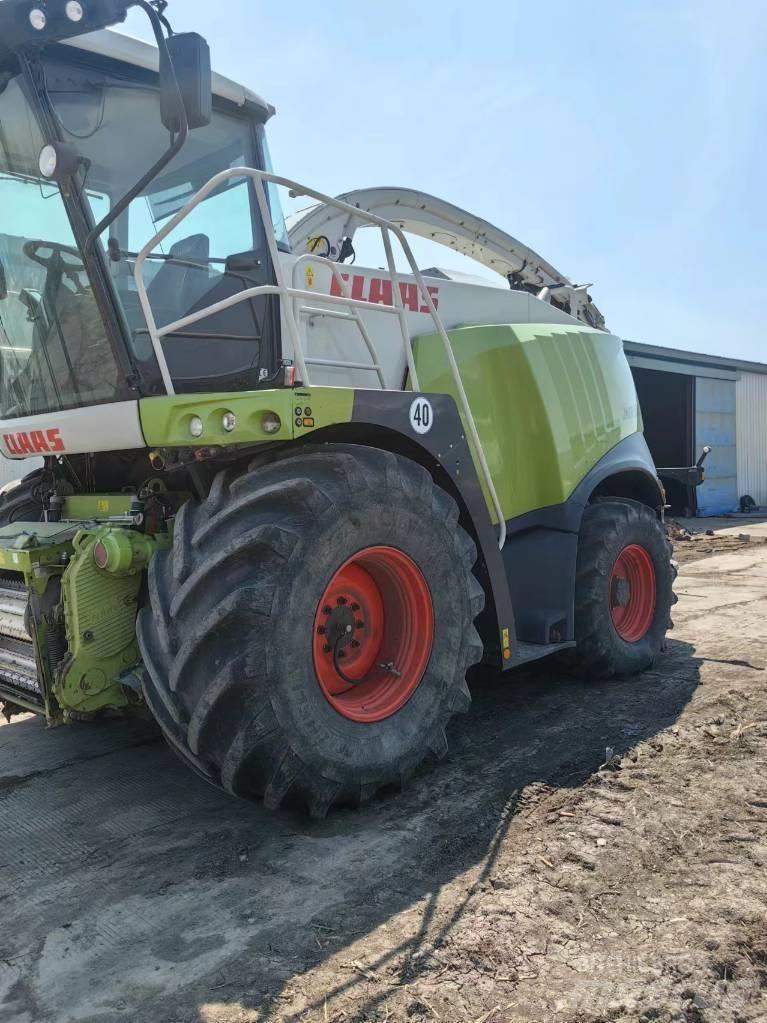 CLAAS Jaguar 960 4WD Кормозбиральні комбайни