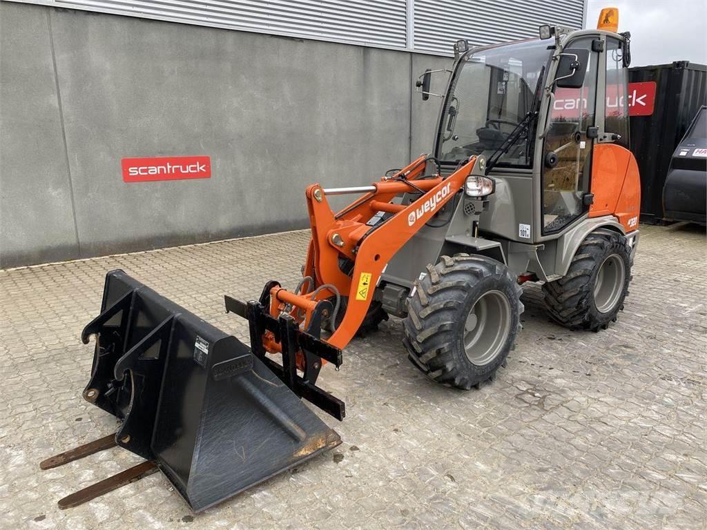 Weycor AR320 Cab Багатофункціональне обладнання для вантажних і землекопальних робіт