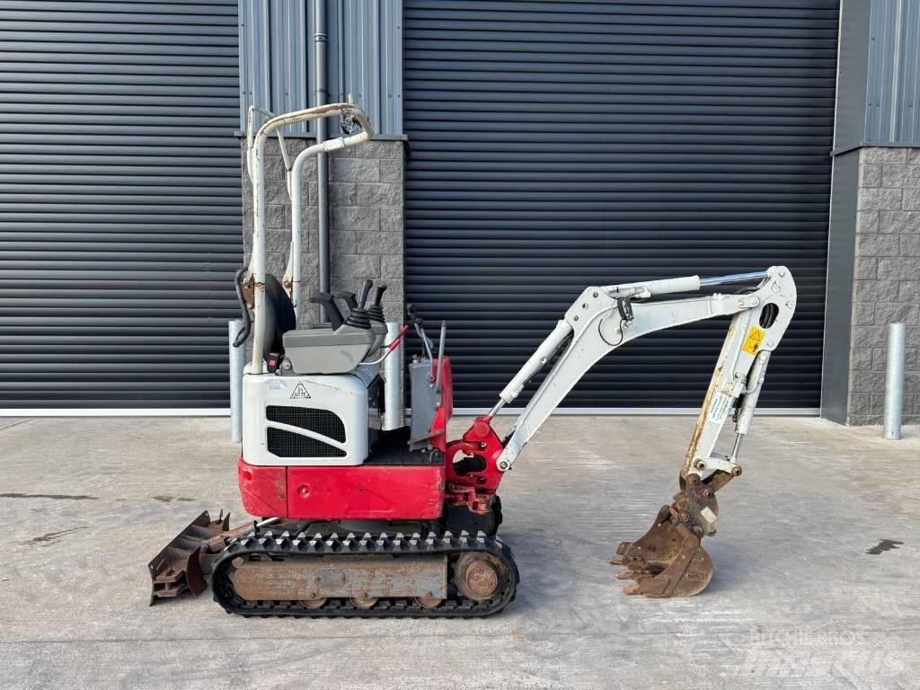 Takeuchi TB 210 R Міні-екскаватори < 7т
