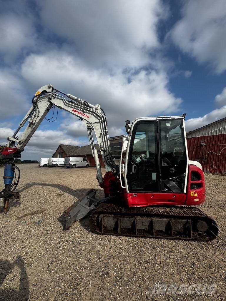 Takeuchi TB 370 Гусеничні екскаватори