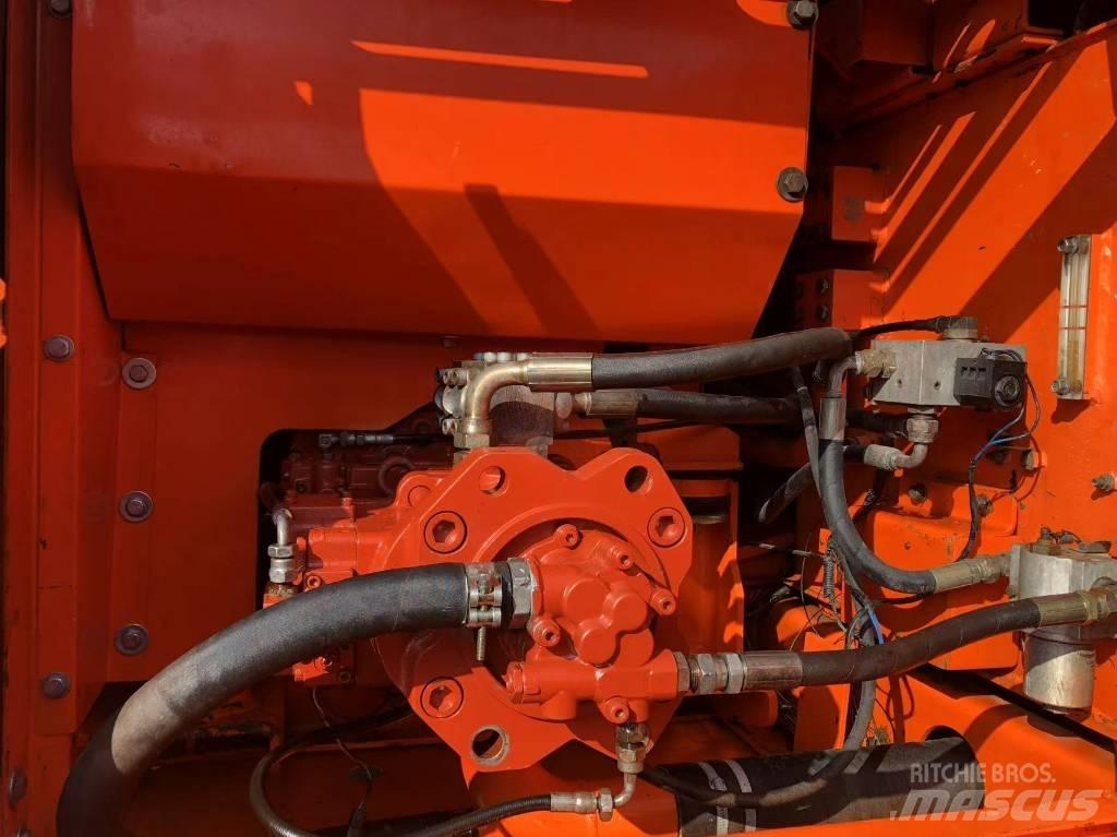 Doosan 220-7 Гусеничні екскаватори