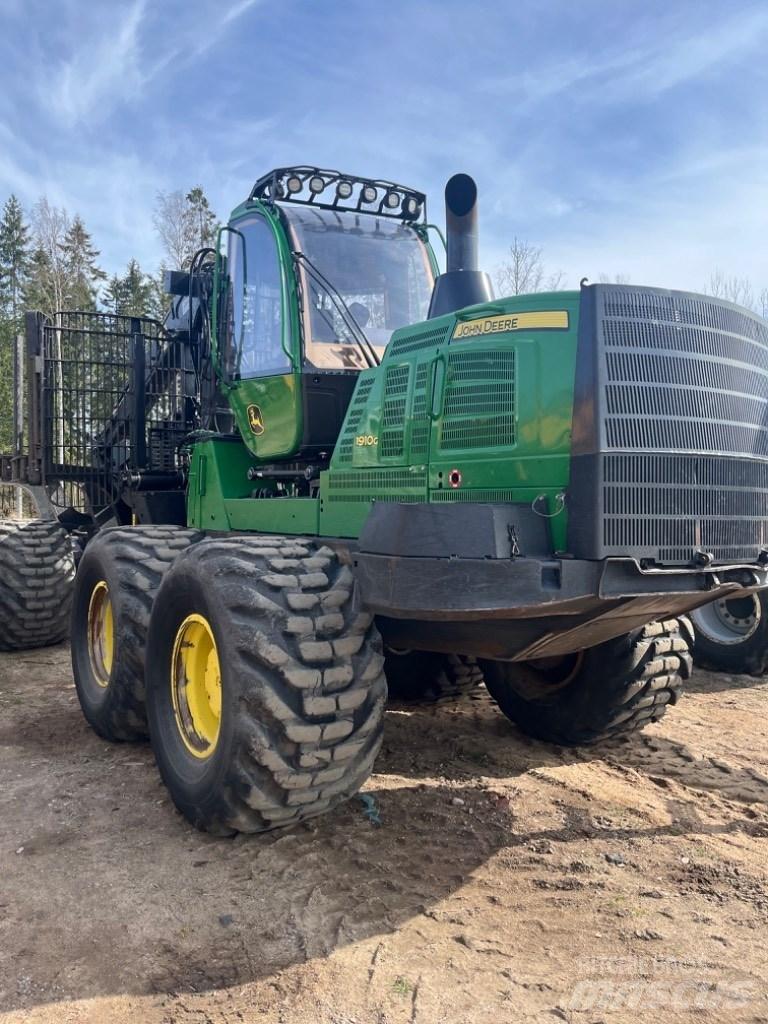 John Deere 1910g Форвардери