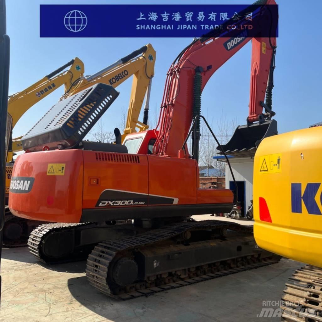 Doosan DX 300 Гусеничні екскаватори