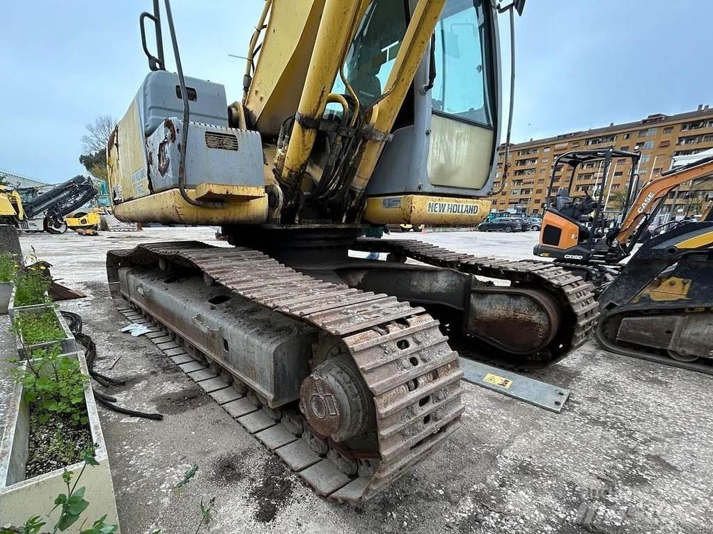 New Holland E215B Спеціальні екскаватори