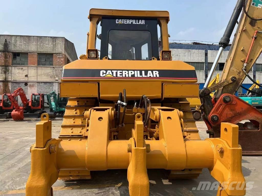 CAT D8R Гусеничні бульдозери