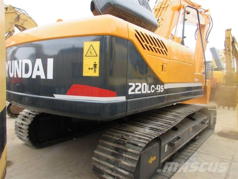 Hyundai 220LC-9S Гусеничні екскаватори