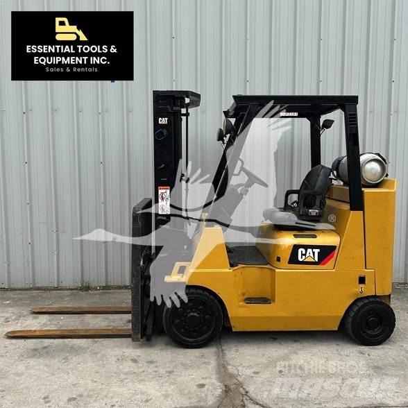 CAT GC40KSTR Дизельні навантажувачі