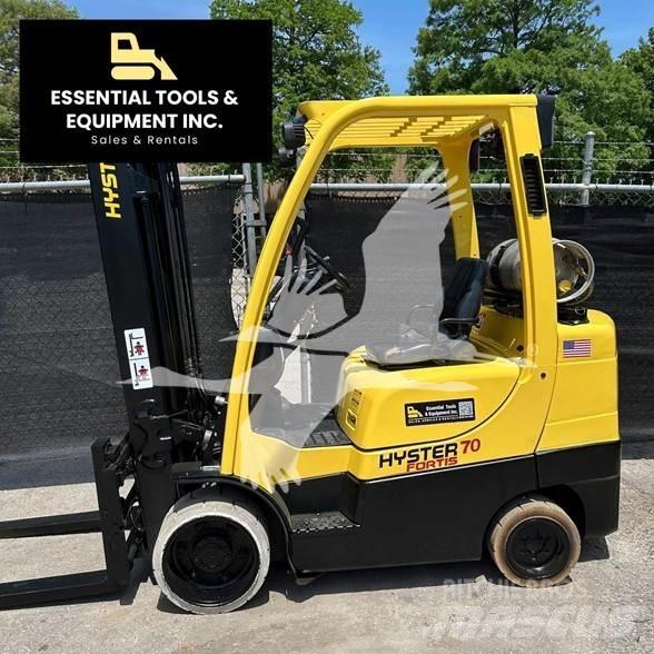 Hyster S70FT Дизельні навантажувачі