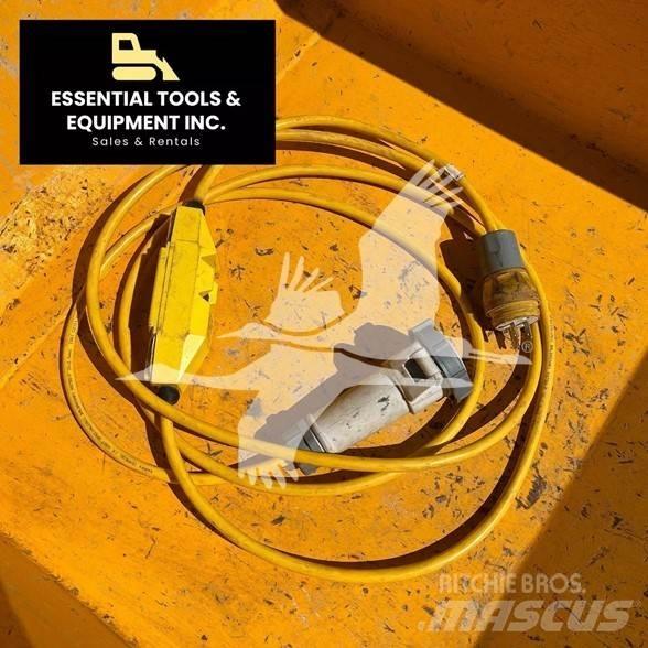 JCB HTD5E Міні самоскиди