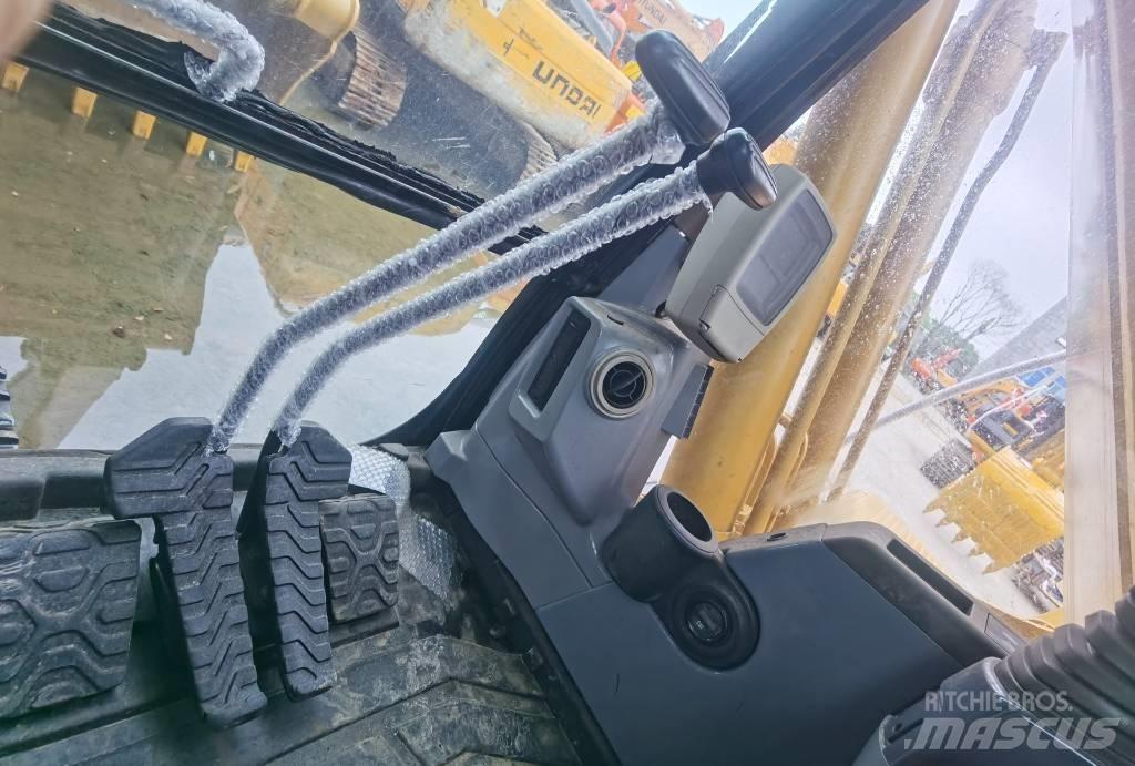 CAT 320 C L Гусеничні екскаватори