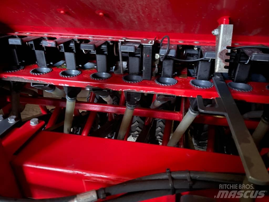 Tume Titan3000 Комбіновані сівалки