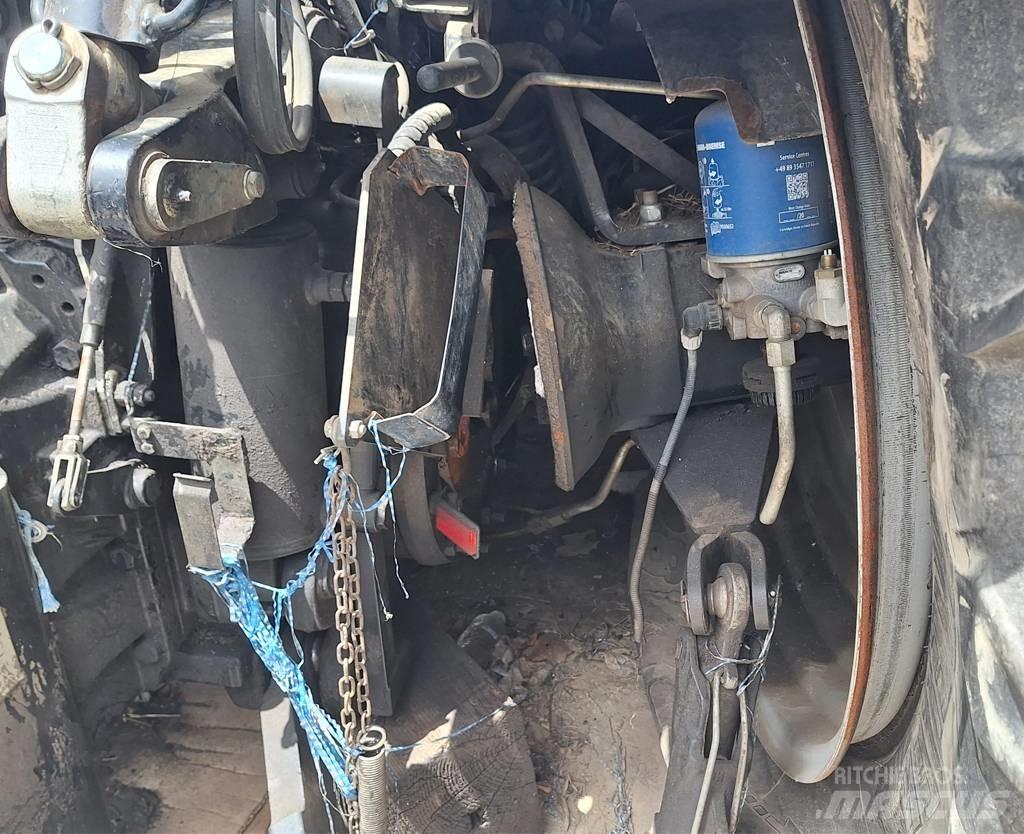 New Holland T 7.270 Трактори