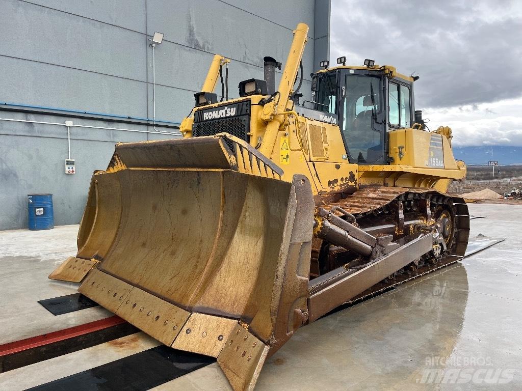 Komatsu D155 AX-6 Гусеничні бульдозери