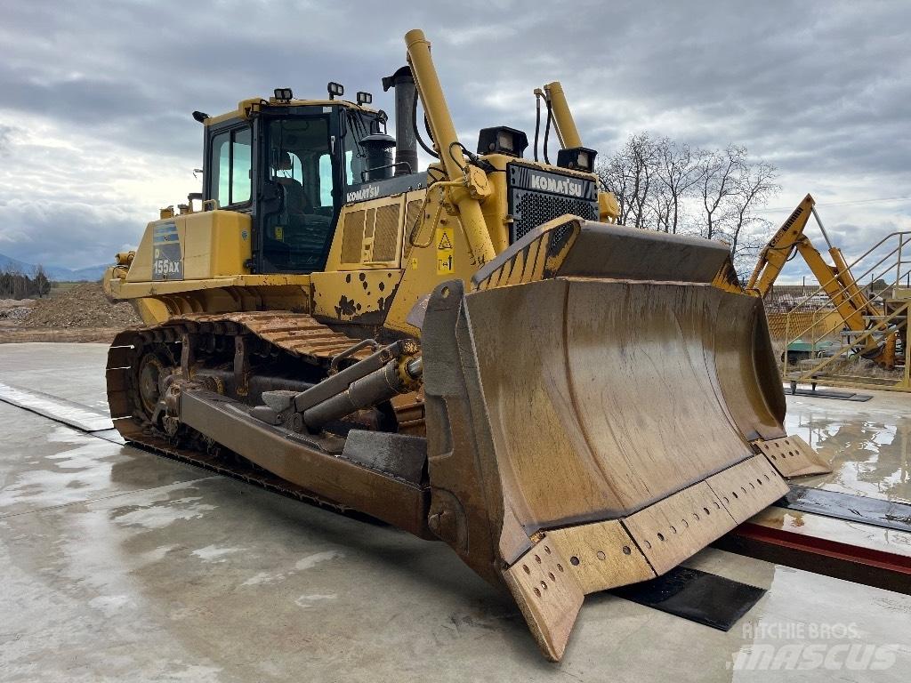 Komatsu D155 AX-6 Гусеничні бульдозери