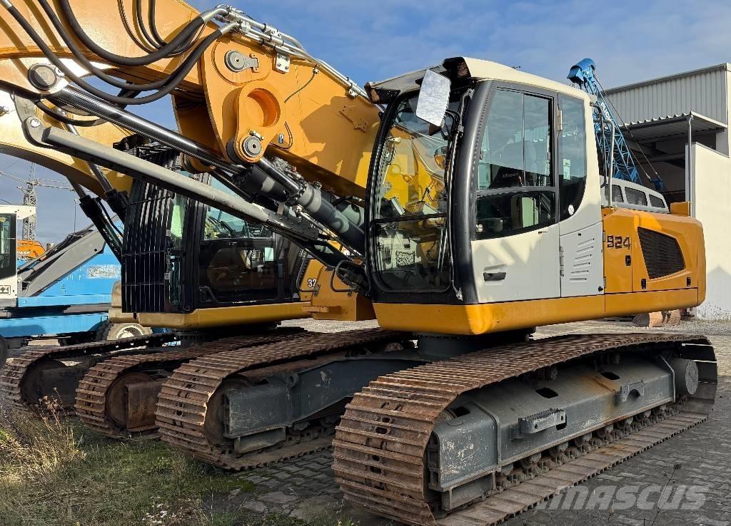 Liebherr R924 SLC Гусеничні екскаватори