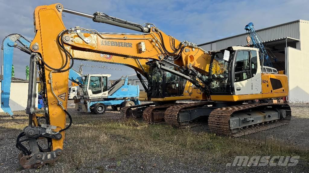 Liebherr R924 SLC Гусеничні екскаватори