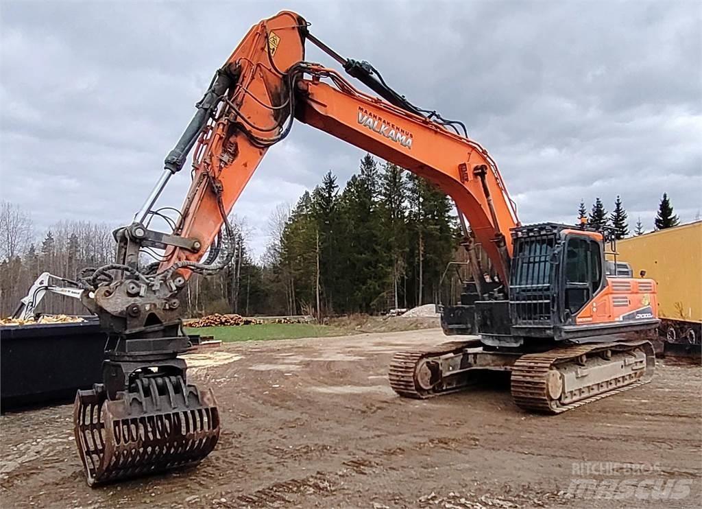 Doosan DX300 LC-5 Гусеничні екскаватори
