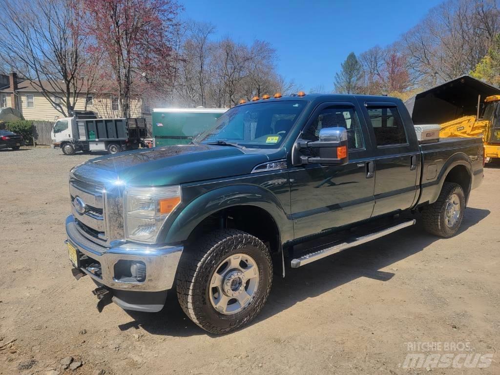 Ford F350 XLT Пікапи / Бічне розвантаження