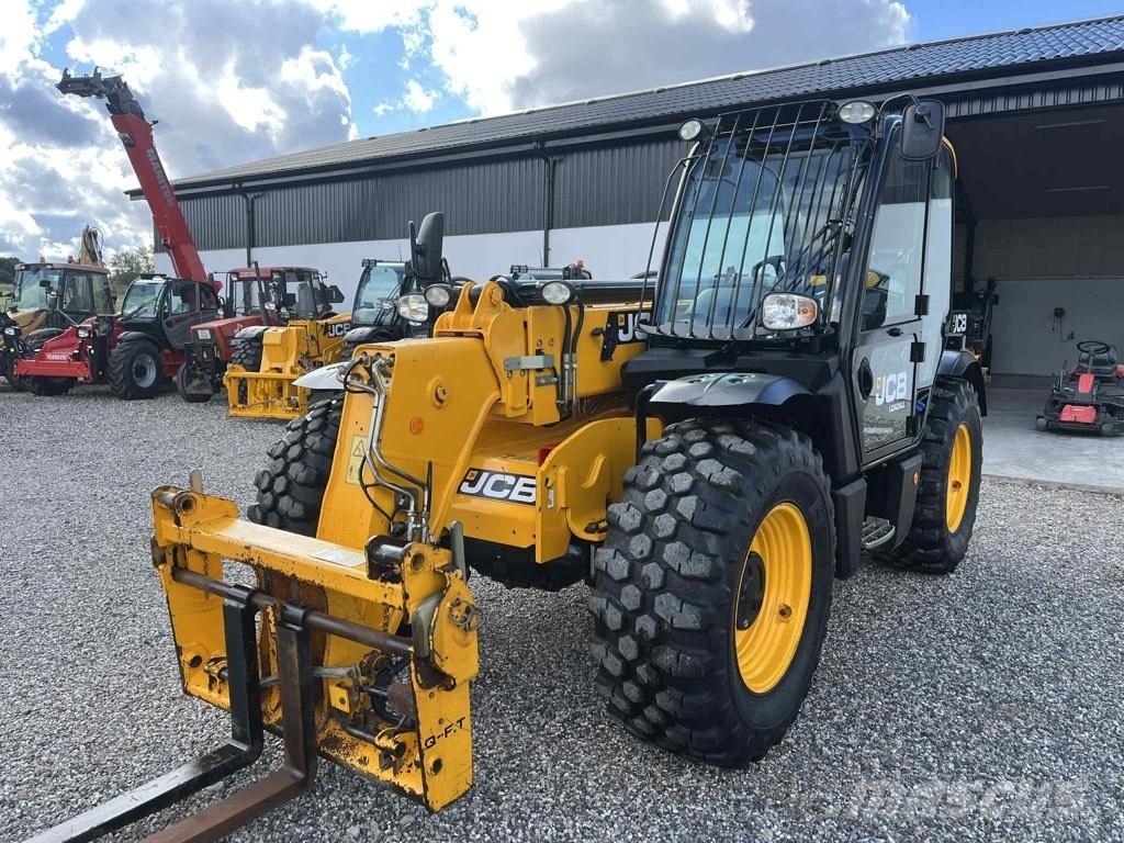 JCB 535-95 Телескопічні навантажувачі