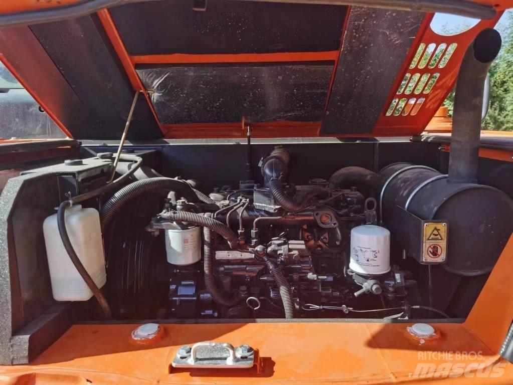 Hitachi ZX 70 Міні-екскаватори < 7т