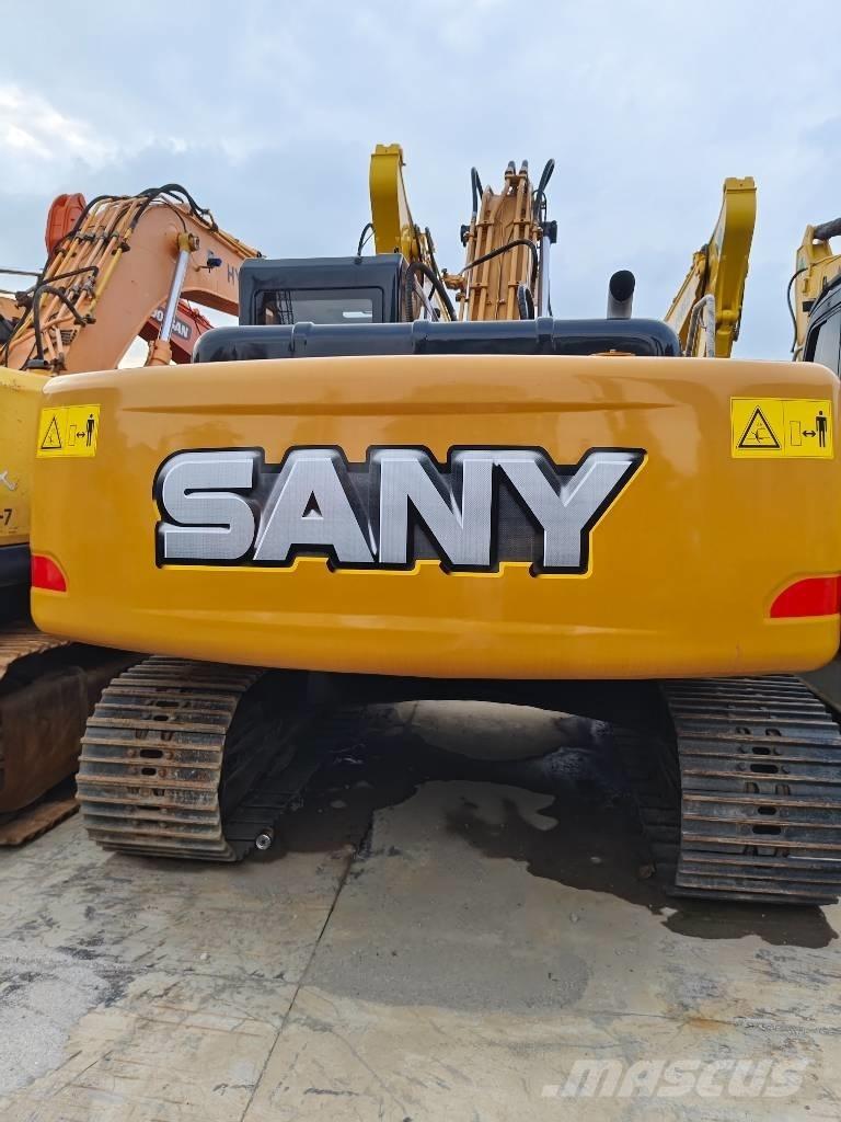 Sany SY 215 C Гусеничні екскаватори