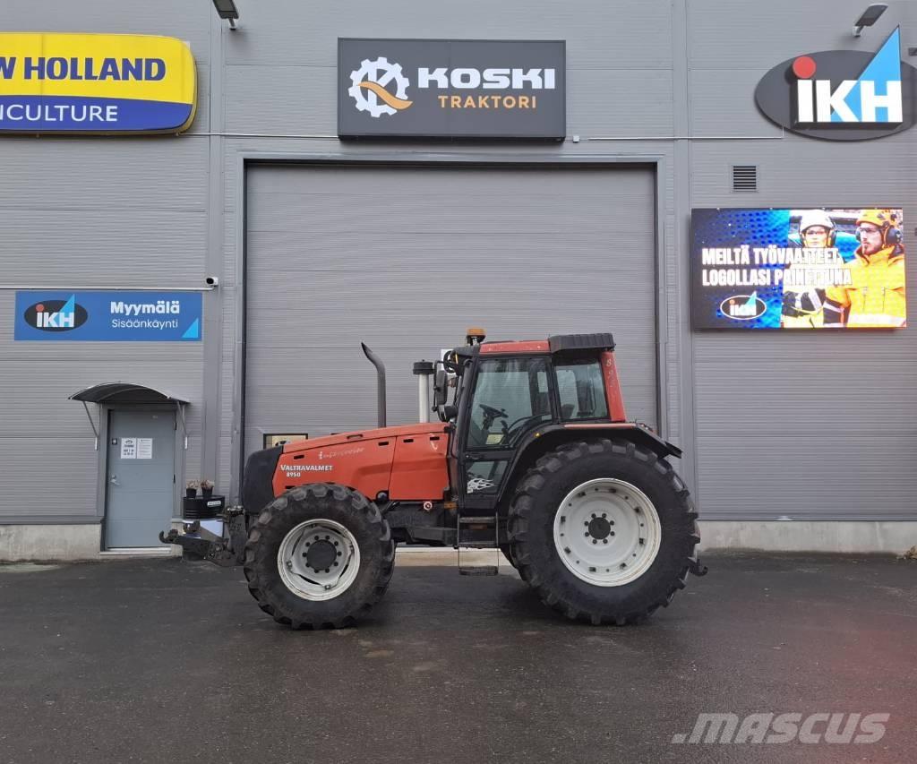 Valtra Valmet 8950 Трактори