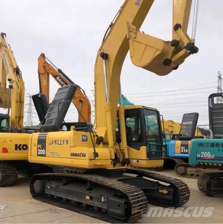 Komatsu pc200-7 Гусеничні екскаватори