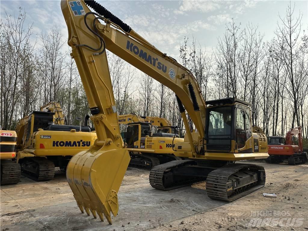 Komatsu PC200-8 Гусеничні екскаватори