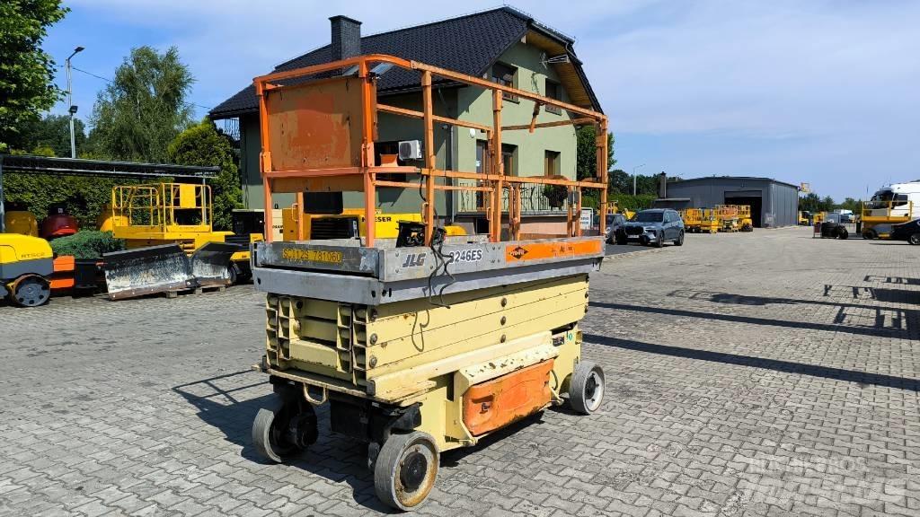 JLG 3246 ES Підйомники-ножиці