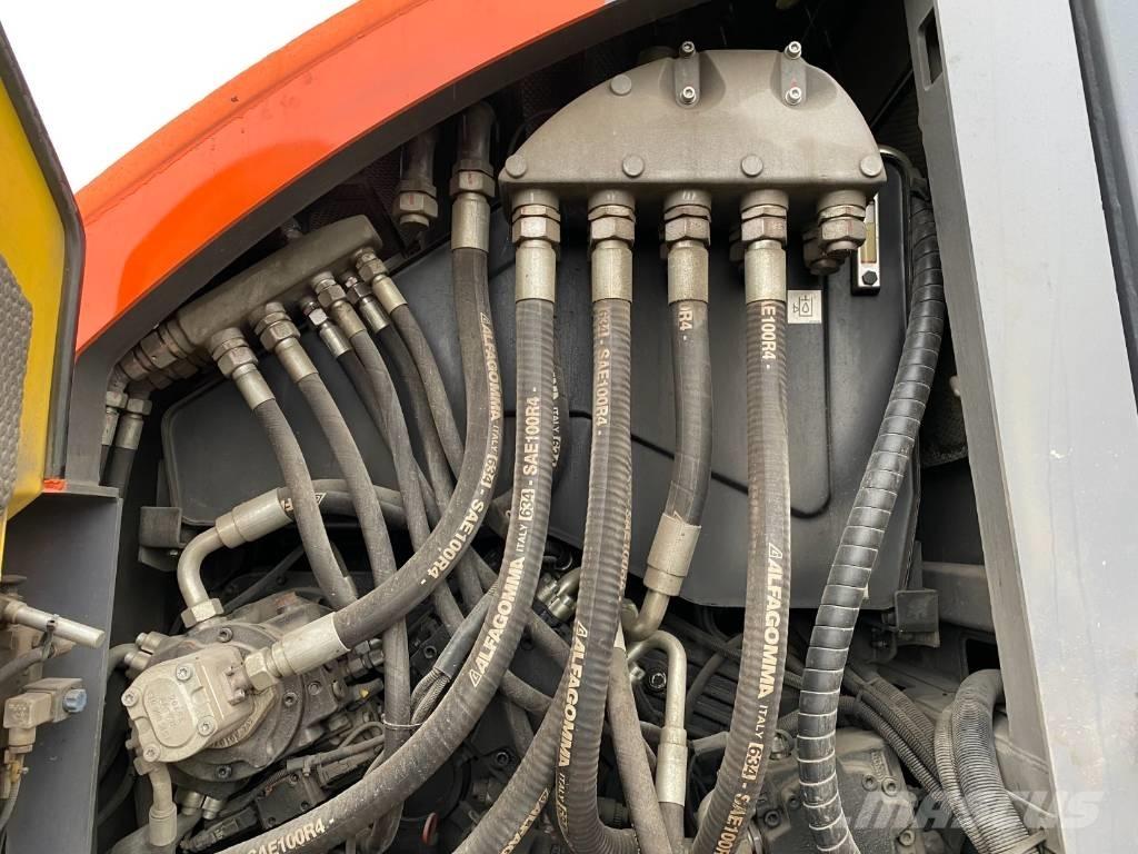 Bomag BMF 2500 S Асфальтовкладачі