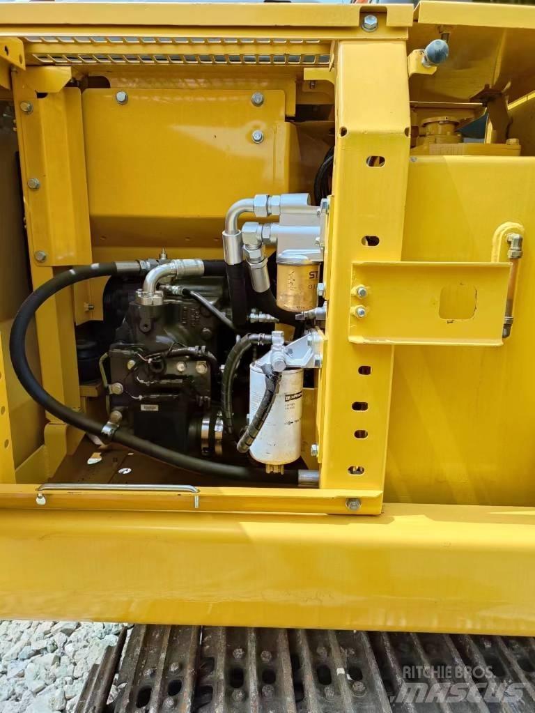 Komatsu PC 110 Середні екскаватори 7т. - 12т.