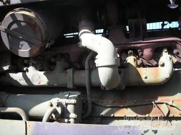 CAT D8K Гусеничні бульдозери