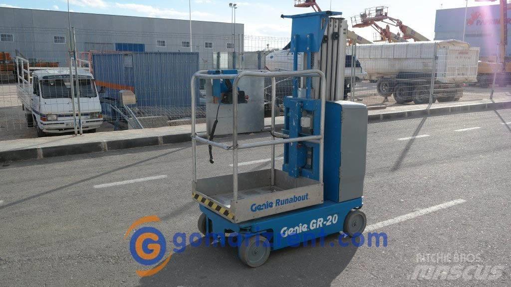 Genie GR 20 Вертикальні щоглові підйомники