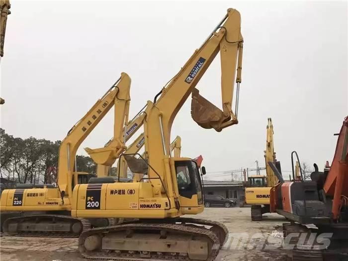 Komatsu PC 200-7 Гусеничні екскаватори