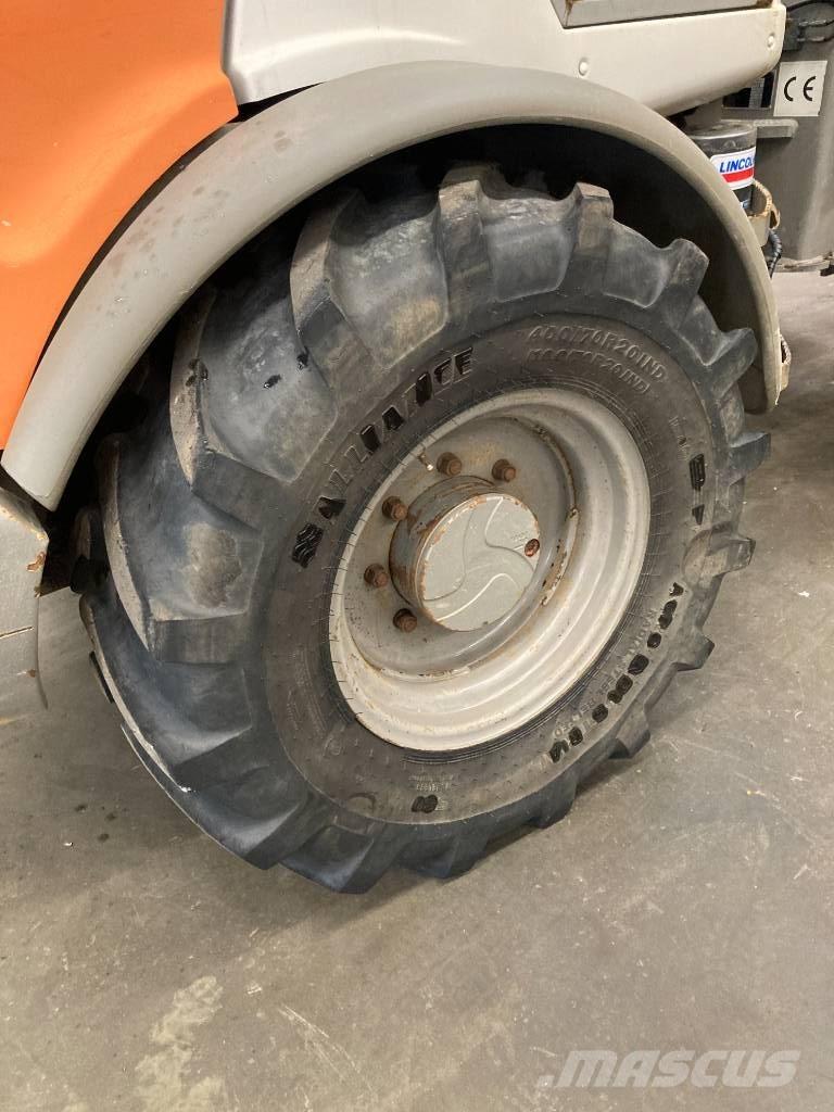 Atlas 65 Фронтальні навантажувачі