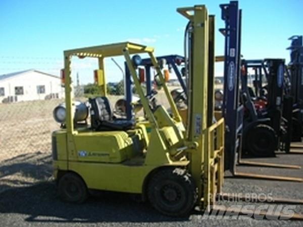 Mitsubishi FG15 Навісні вилочні підйомники для вантажівок
