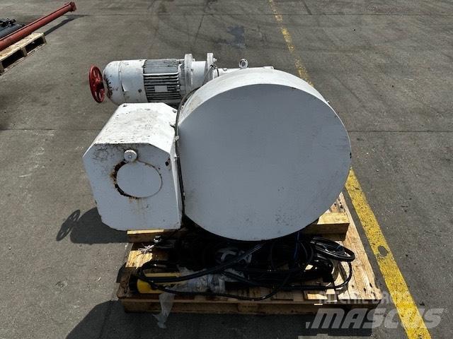 Bauer WINCH ELECTRIC Комплектуючі і запасні частини для бурових установок