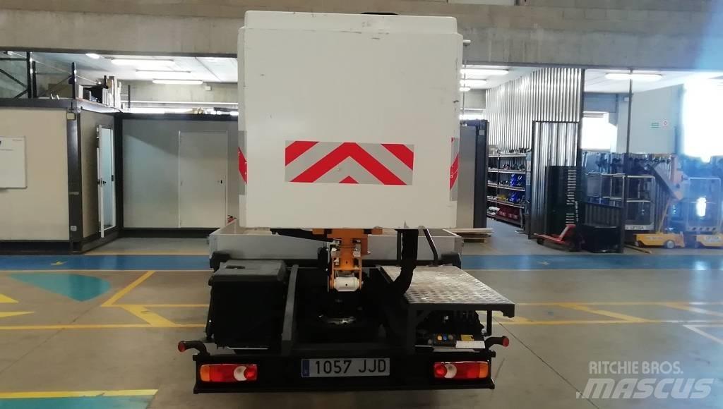 Nissan CABSTAR NT400 Автовишки на базі вантажівки