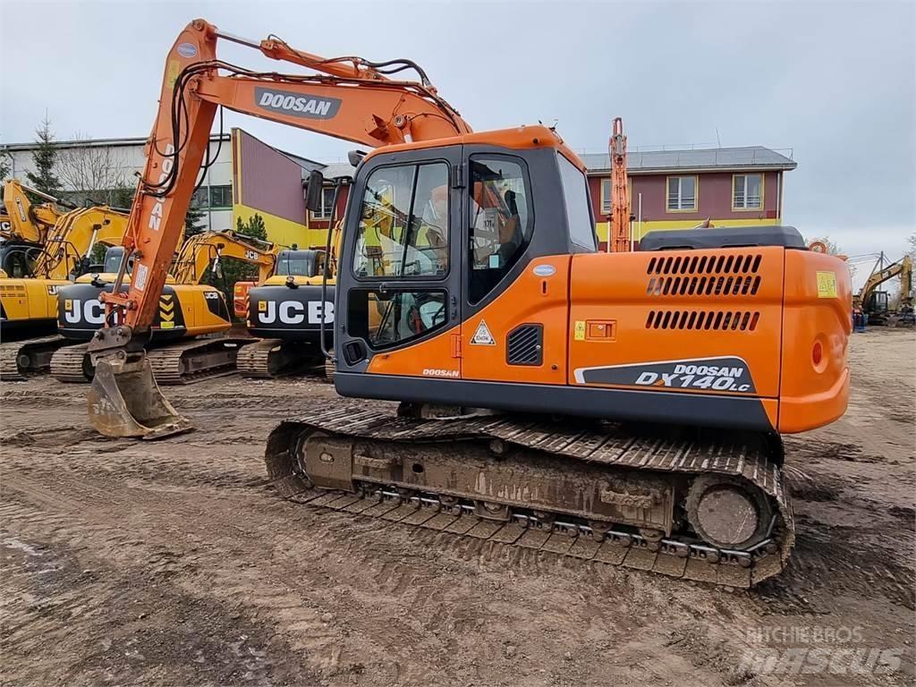 Doosan DX 140 LC-3 Гусеничні екскаватори