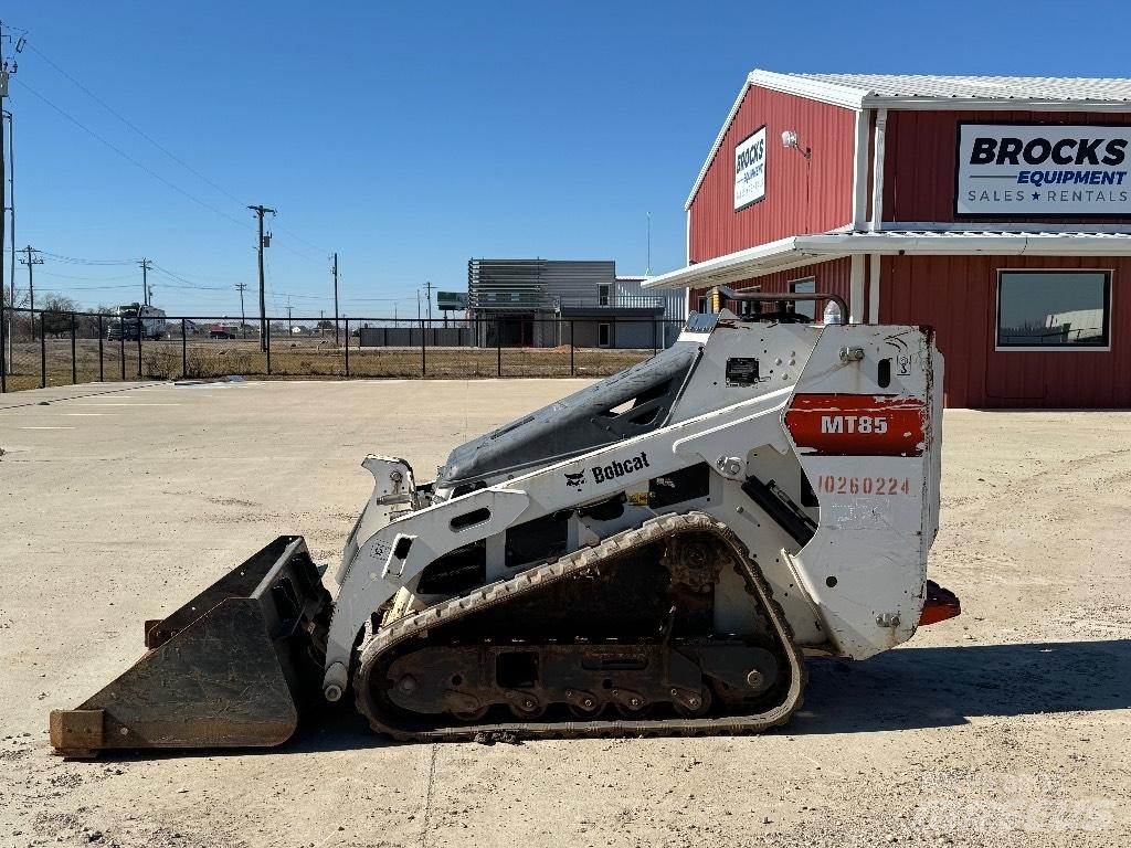 Bobcat MT 85 Міні-навантажувачі