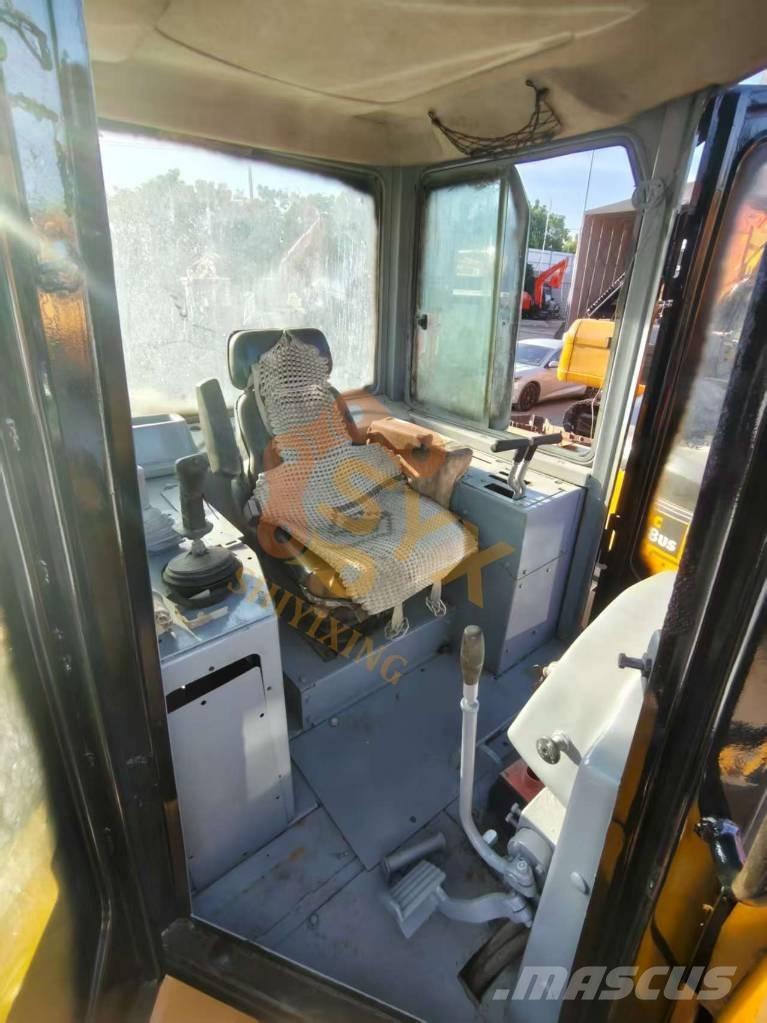 CAT D6G Гусеничні бульдозери