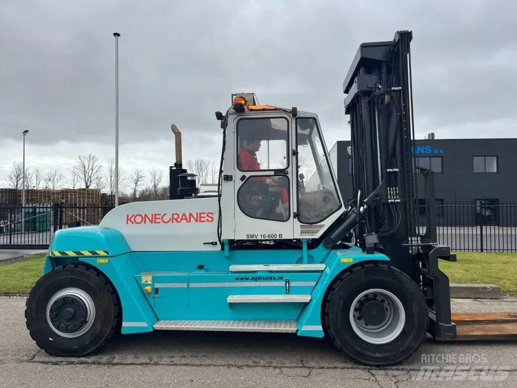SMV 16-600B Дизельні навантажувачі
