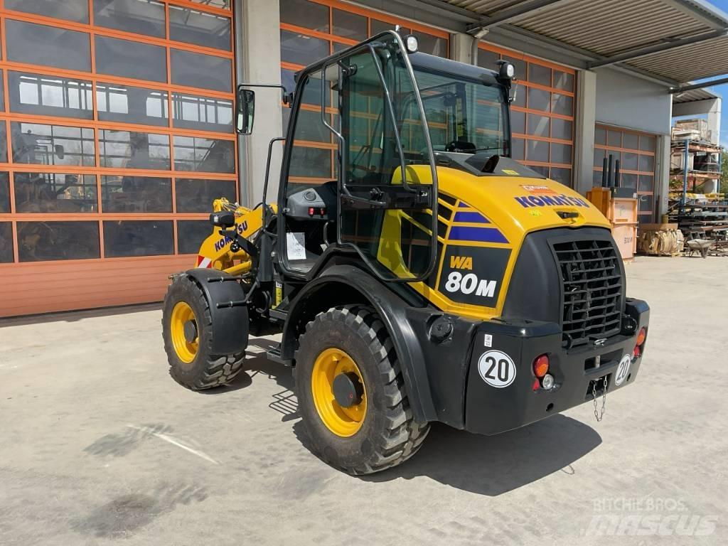 Komatsu WA80M-8 Фронтальні навантажувачі