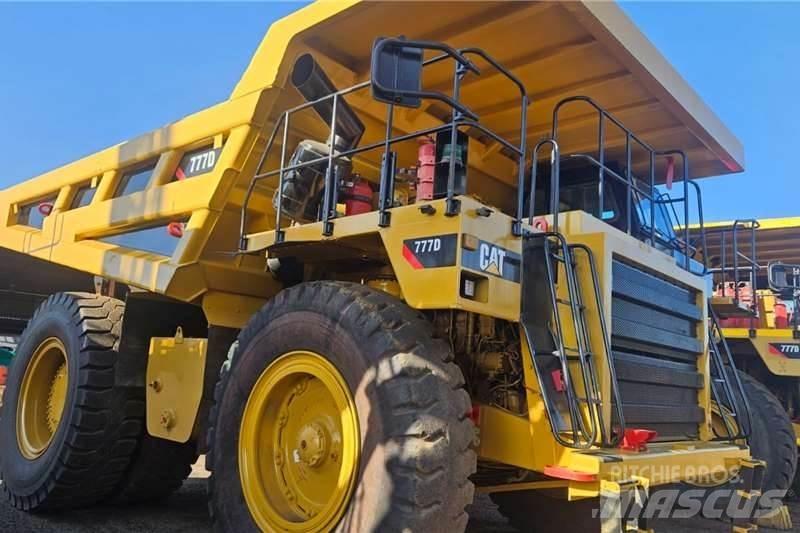 CAT 777D Вантажівки / спеціальні